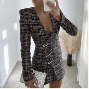 Zara Black and White Long Sleeve Dress